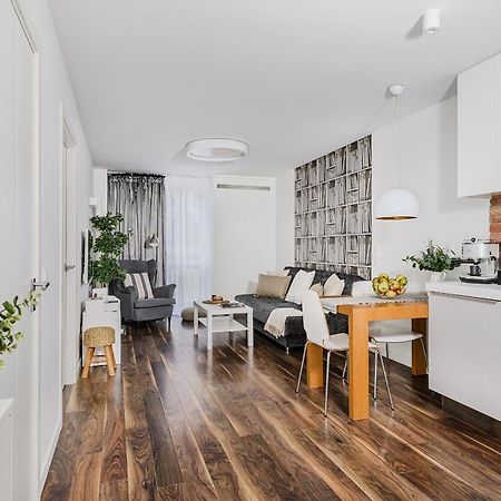 P&O Apartments Plac Grzybowski Варшава Экстерьер фото